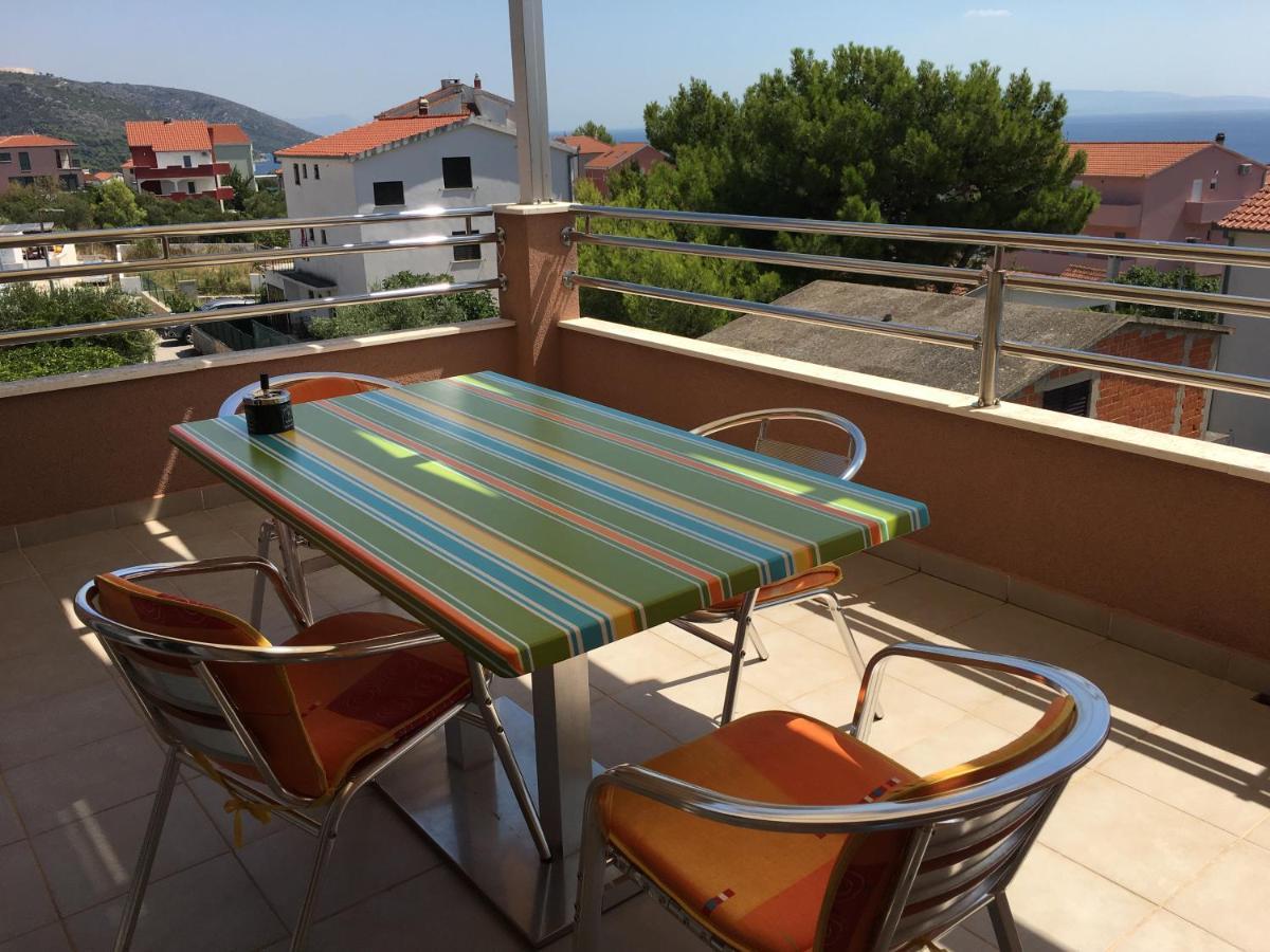 Apartmani Mia Трогир Екстериор снимка