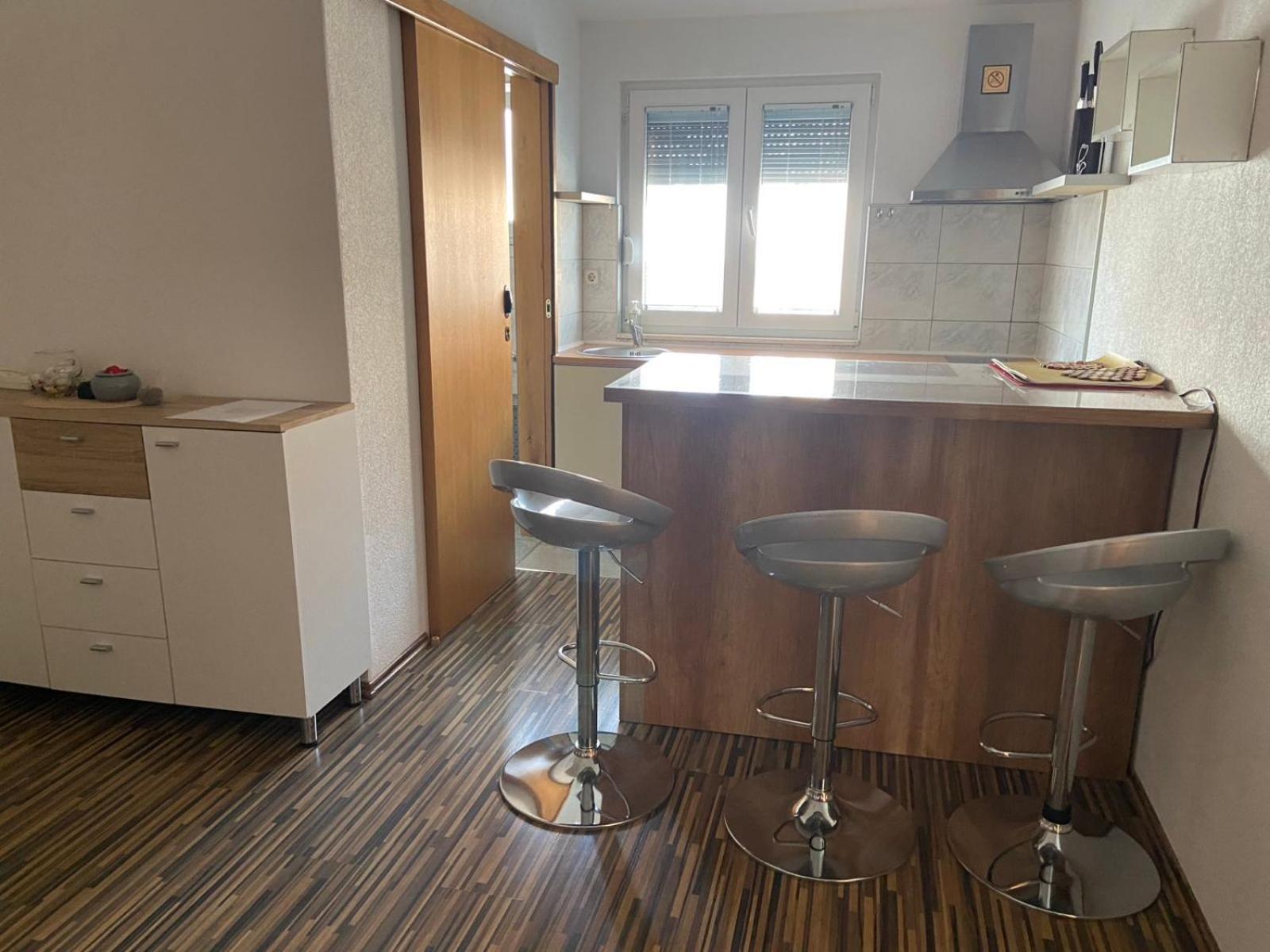 Apartmani Mia Трогир Екстериор снимка