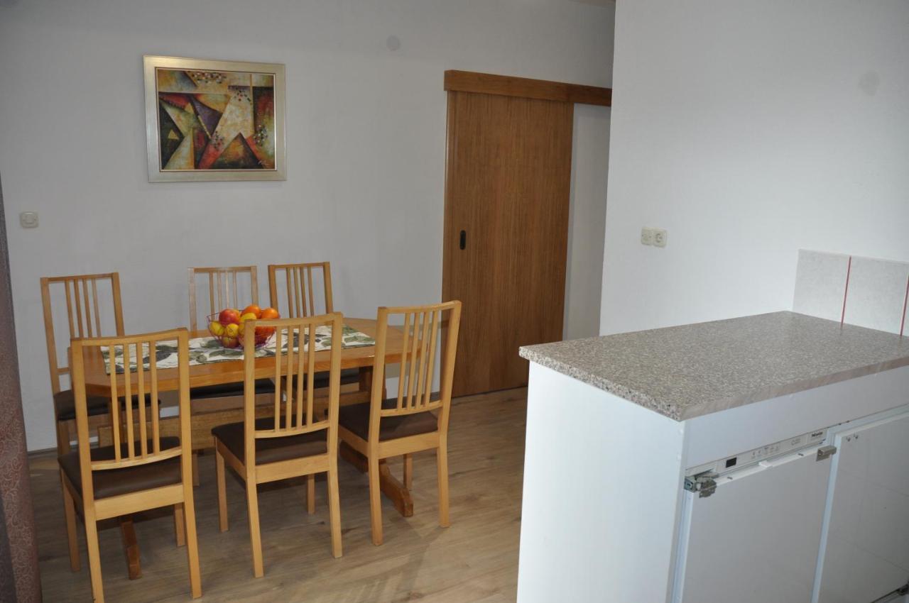 Apartmani Mia Трогир Екстериор снимка