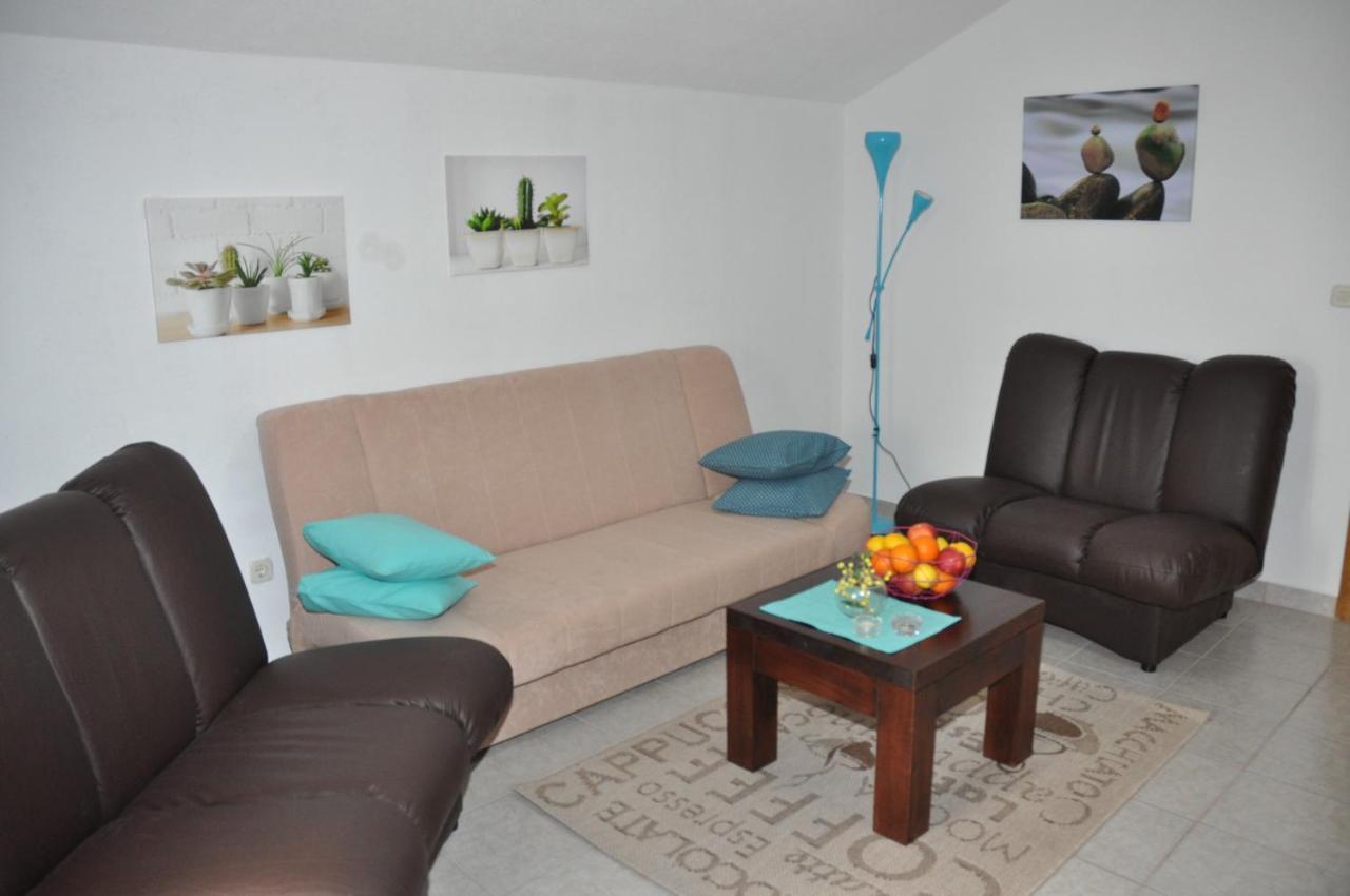 Apartmani Mia Трогир Екстериор снимка