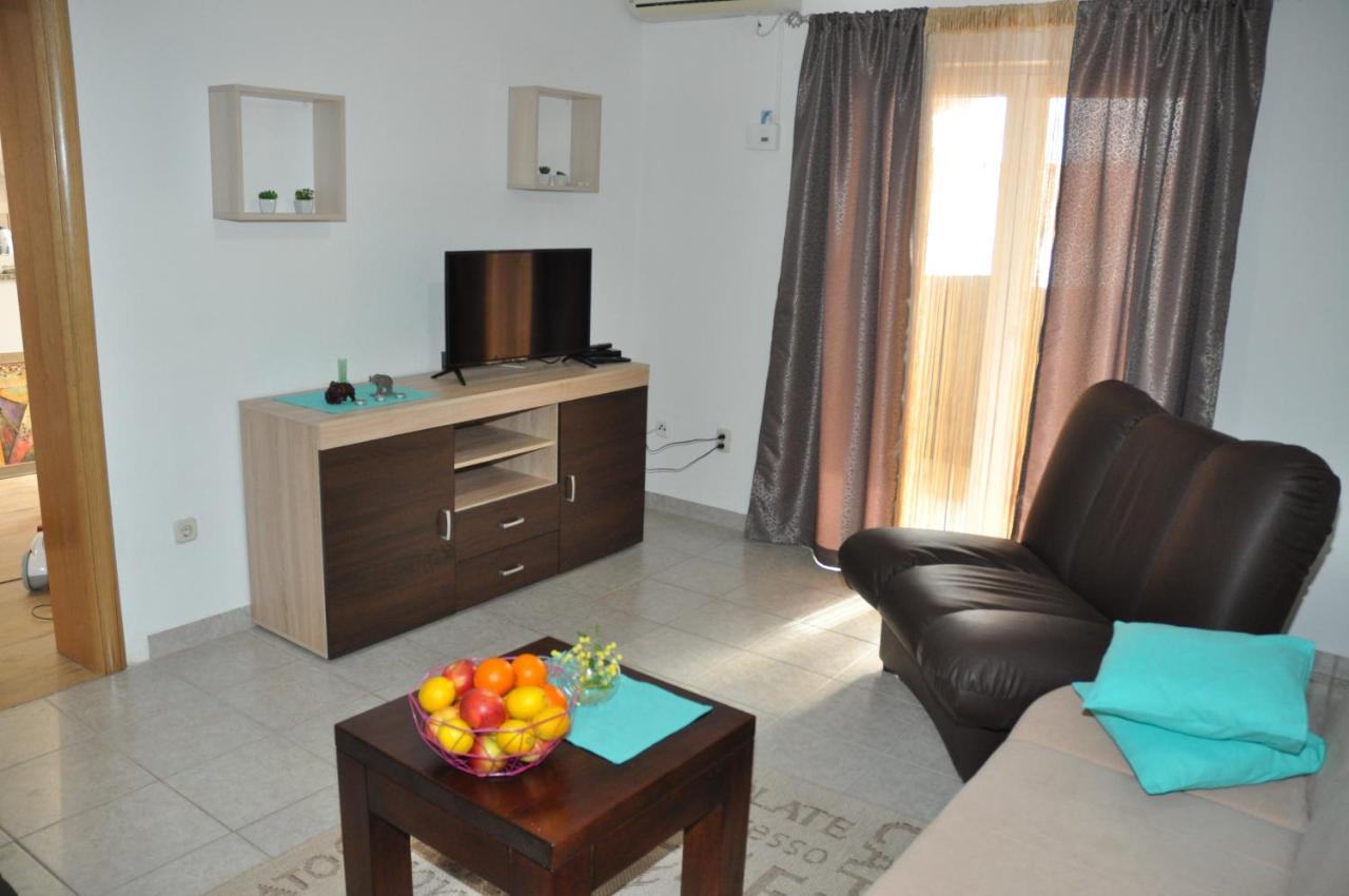 Apartmani Mia Трогир Екстериор снимка